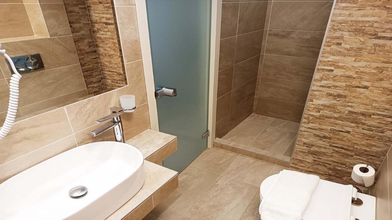 Anastasia Luxury Suites By Xenius Zeus In Nea פלוגיטה מראה חיצוני תמונה