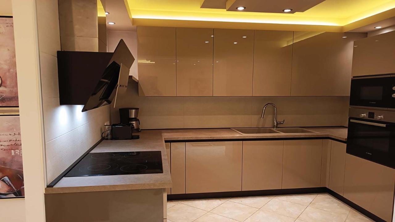 Anastasia Luxury Suites By Xenius Zeus In Nea פלוגיטה מראה חיצוני תמונה